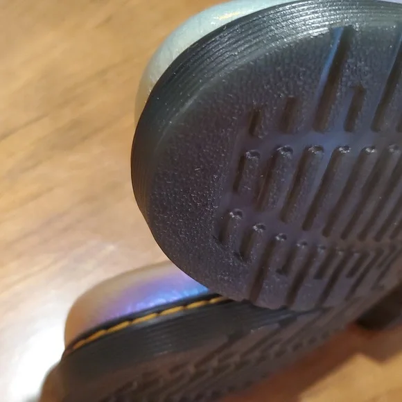 NWT Dr Martens Crinkle Leather Rainbow Holographic 1460J Boots - Picture 12 of 14